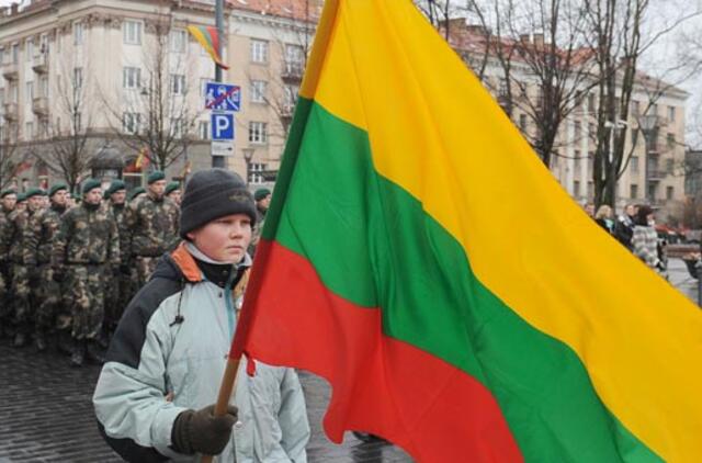 Valstybės paramą gavę studentai turės ištarnauti kariuomenėje mažiausiai penkerius metus