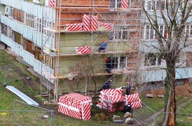 Vyriausybė siekia sudaryti palankesnes sąlygas daugiabučiams renovuoti