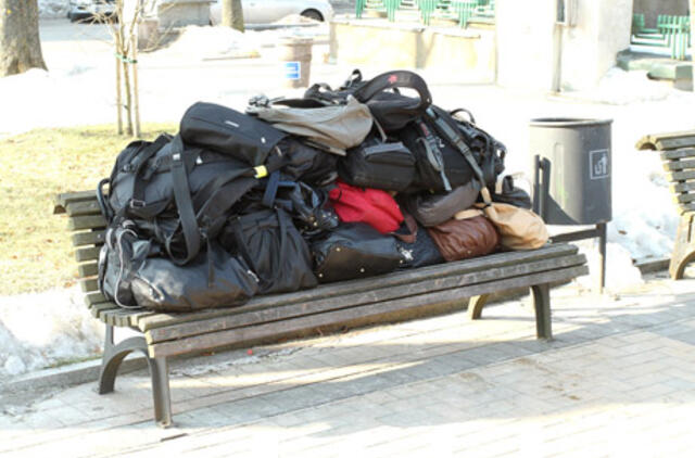 156 litų ir nemokamo maisto prašo tūkstančiai tėvų