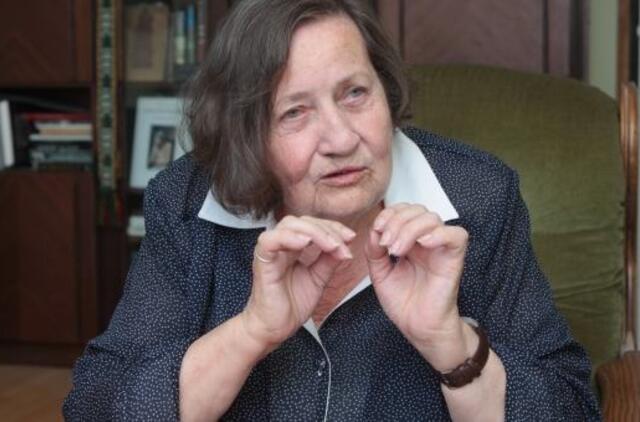 A.a. poeto M. Martinaičio žmona G. Martinaitienė: Valstybei visuomenė tapo sukčiais