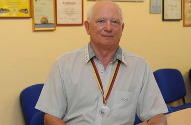 Adolfas Dalgis: "Šaškių sporte - susiskaldymas"