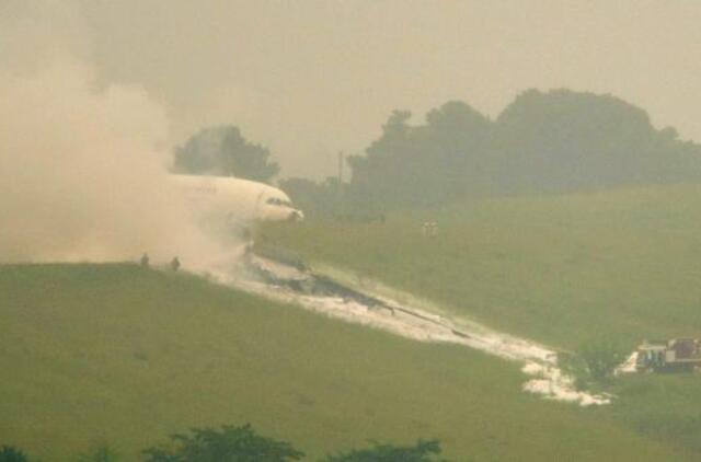 Alabamoje sudužus krovininiam lėktuvui žuvo abu pilotai