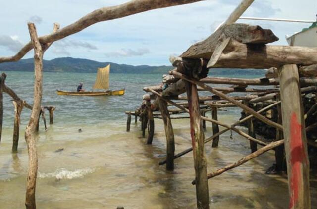 Dėl potvynių Filipinuose savo namus paliko 400000 žmonių