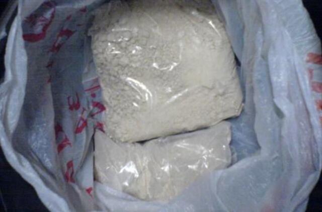 Krata čigonų tabore: rasta labai daug narkotikų ir pinigų