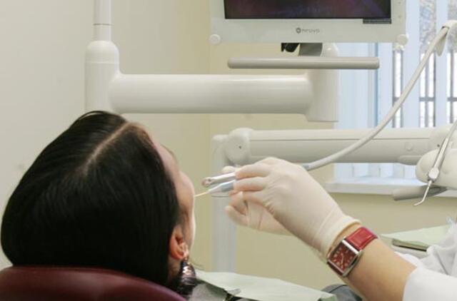 Mokesčių inspektorių taikinys - baltieji chalatai