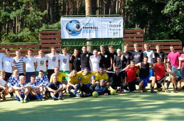 "Nida Football Fest 2013" turnyro taurė - klaipėdiečių rankose