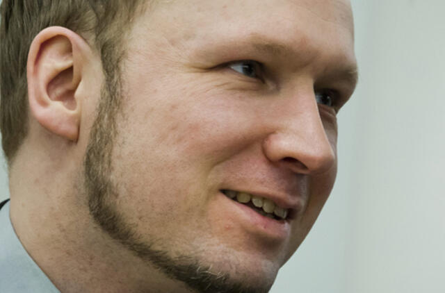 Norvegijos žudikas Andersas Beringas Breivikas negalės studijuoti Oslo universitete