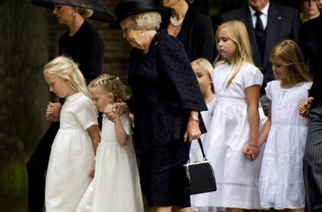 Nyderlandų karališkoji šeima amžinojo poilsio išlydėjo princą Frisą