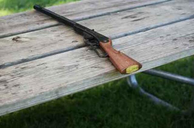 Panevėžyje keturmečiui šauta į galvą