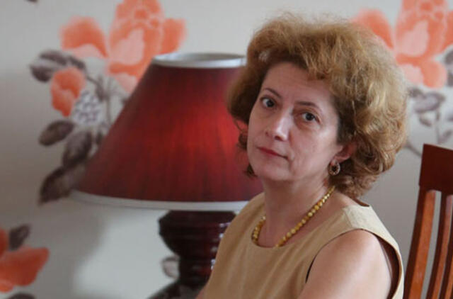 Tautų vainikas - žiedai be spyglių