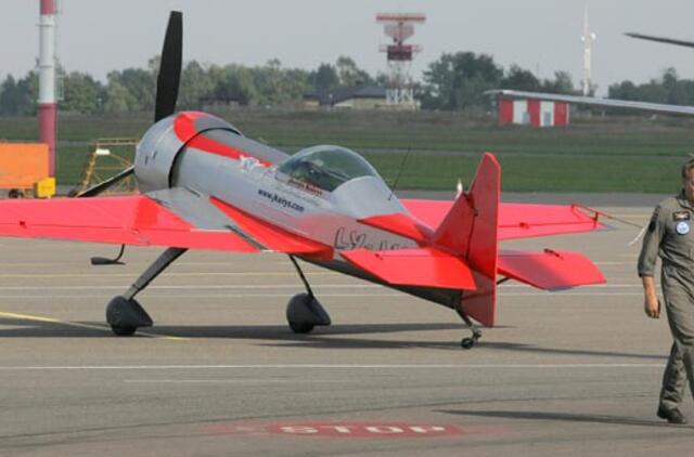 Virš Nidos - lakūno Jurgio Kairio pasirodymas