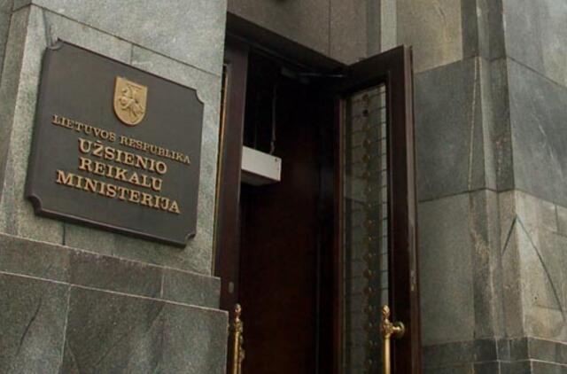 Vyriausybė turėtų svarstyti ambasadorių likimą