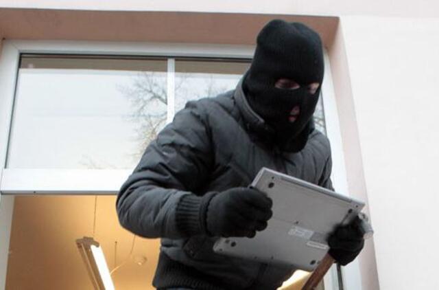 Apvogė parduotuvę, mokyklą ir butą