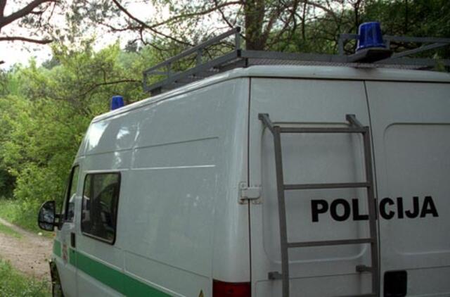 Du įtariamieji septyniolikmetės nužudymu suimti trims mėnesiams