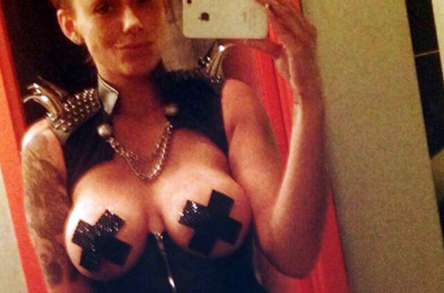 Tarp pornografijos aktorių plinta ŽIV, stabdomi filmavimai