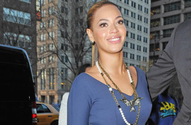 Bijonsė išleido erotinį kalendorių