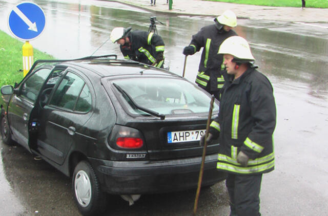 Daugiausiai avarijų Vėlinių savaitgalį sukelia 40-45 metų vairuotojai