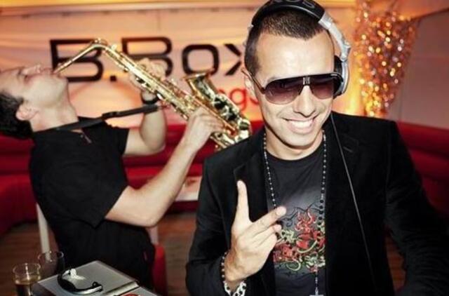 Dvi šokių mokyklos susitiks "Mosquito" vakarėlyje