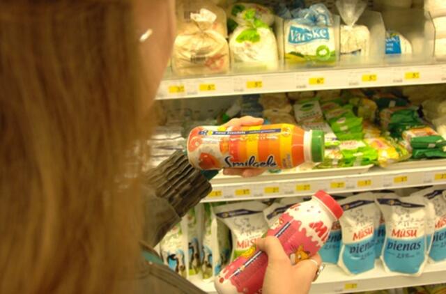 Iš prekybos centrų šluoja produktus su rusiškomis etiketėmis