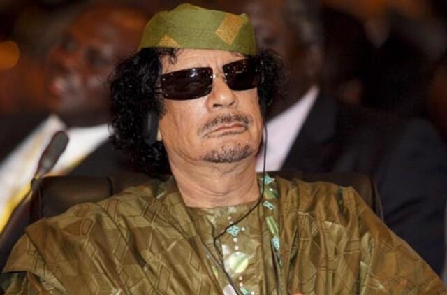 Muamaro al Kadafio našlė reikalauja grąžinti vyro palaikus