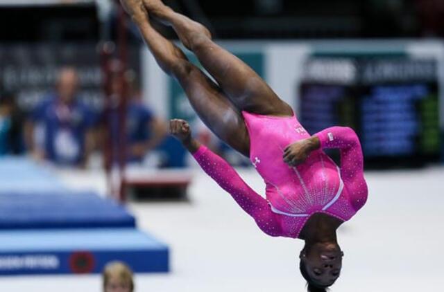Pasaulio sportinės gimnastikos čempione tapo amerikietė Simona Bails