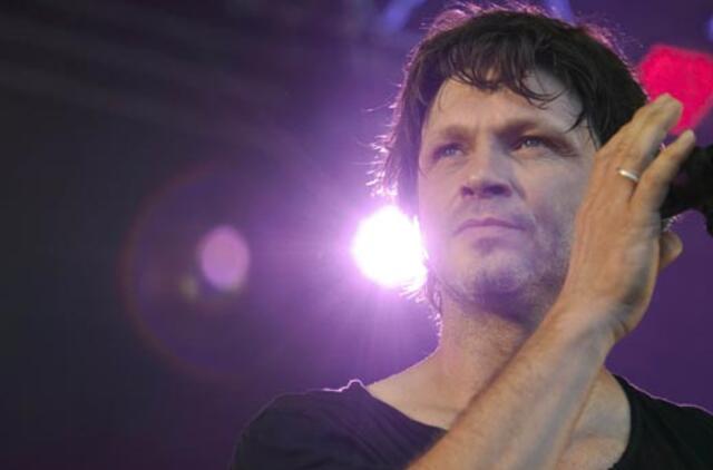 Prieštaringai vertinamas prancūzų atlikėjas Bertranas Kanta išleido naują singlą