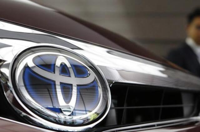 "Toyota" atšaukia 885 tūkst. automobilių