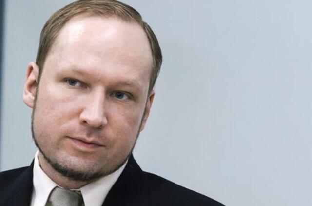 Andersas Beringas Breivikas prieš motinos mirtį atsiprašė dėl sugadinto gyvenimo