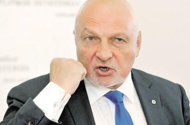 Aplinkos ministras laimi karą prieš gamtos niokotojus