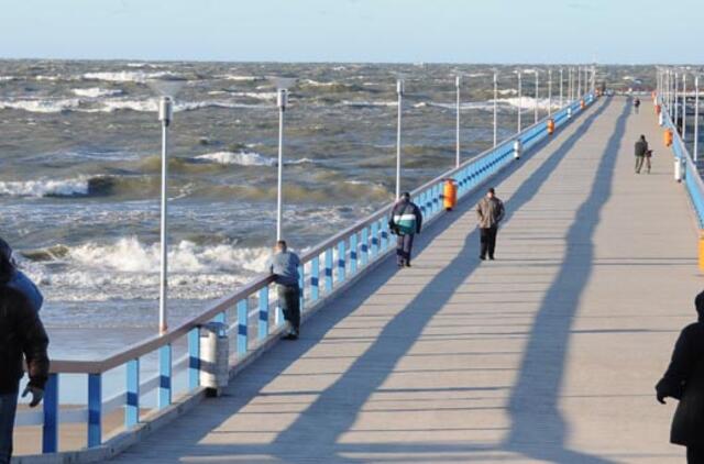 Jėgos aitvaru pramogavęs vyras nepasiekė kranto