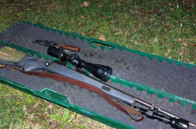 Pergudrauti nepavyko: sučiupti taurųjį elnią nušovę brakonieriai