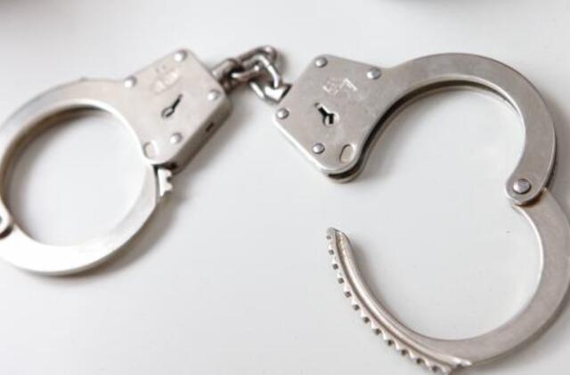 Šilutės rajone sulaikyti Vėlinių naktį vyrą apiplėšę penki jaunuoliai