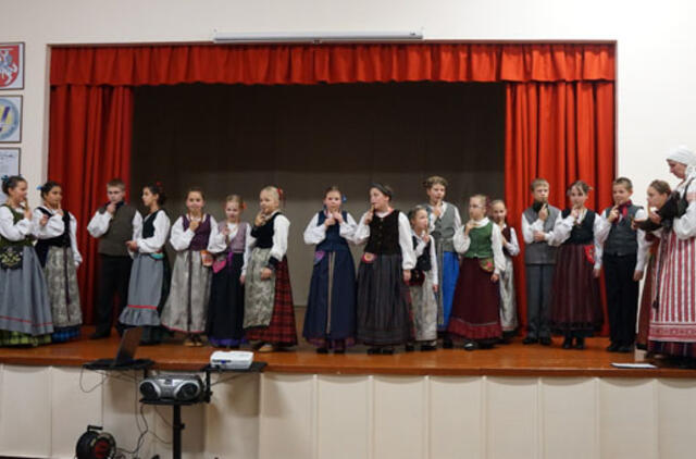 Vitė kviečia tyrinėti savo mokyklos istoriją