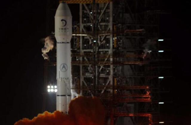 Kinija sėkmingai nutupdė savo pirmąjį marsaeigį