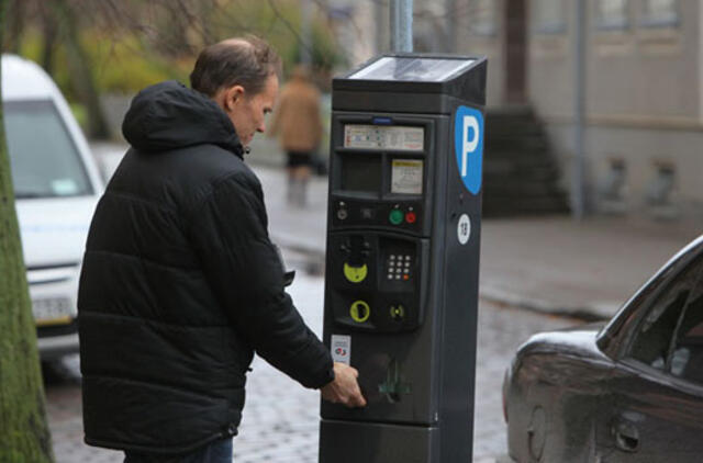 Kodėl kalbininkams tiko bordiūras, o "parkingas" - ne