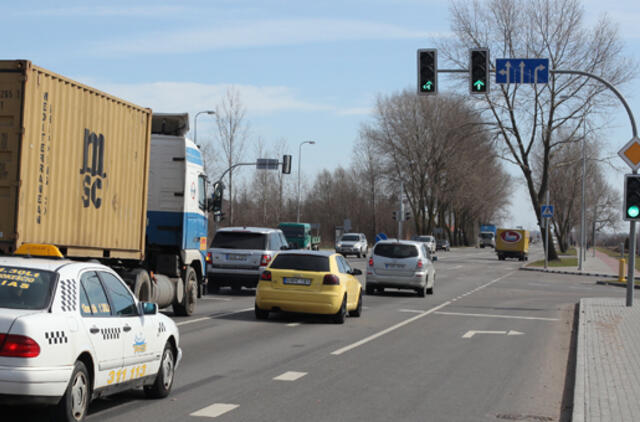 Šviesoforai tik prieš sankryžą – saugesnis eismas