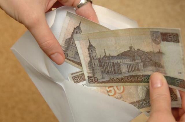 Tarp įtariamųjų neteisėtu praturtėjimu – ir valstybės tarnautojai, ir muitininkai, ir verslininkai