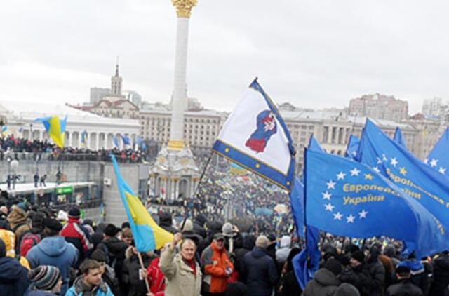 Ukrainos piketuotojų jūroje - ir Kretingos vėliava