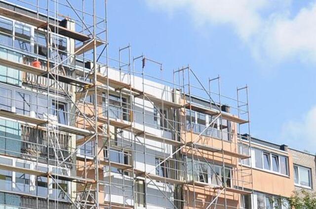 Viceministrė: pavasarį išvysime pastolius prie 500 - 600 daugiabučių