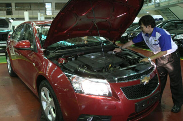 2013-aisiais "General Motors" pardavimai visame pasaulyje pakilo 4 proc.