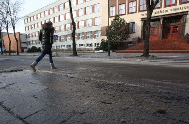 Daukanto gatvėje - vandentiekio avarija