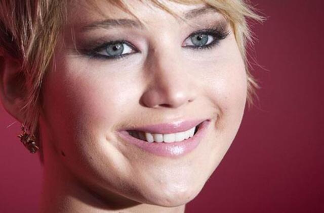 Dženifer Lourens: "Bijau pavirsti žmogumi,  kalbančiu tik apie save"