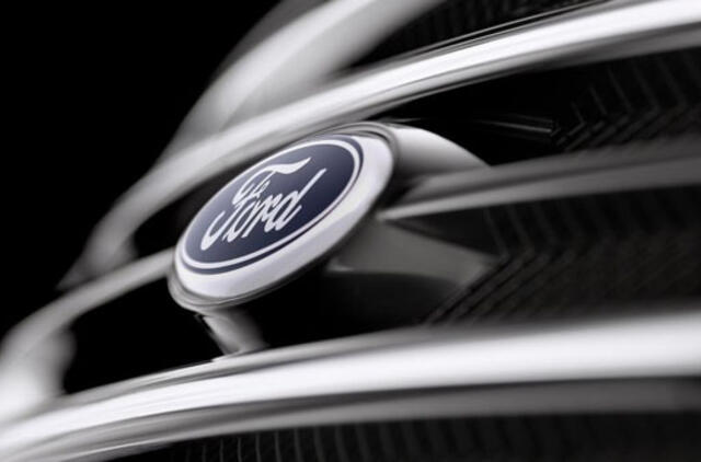 "Ford" pelnas peršoko ekonomistų prognozes