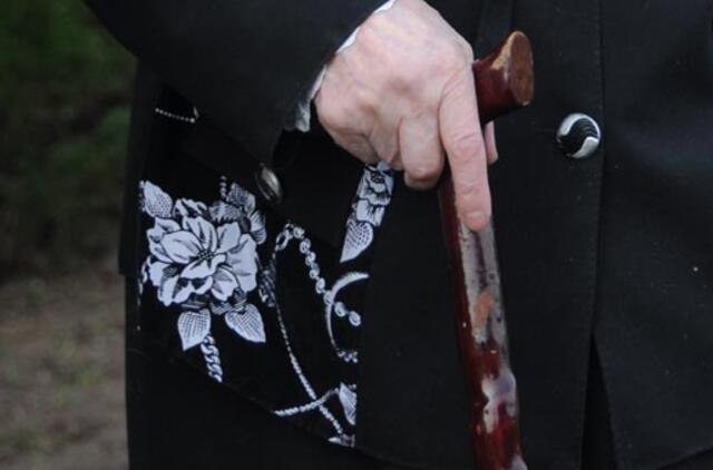 Kleptomanė močiutė Britanijoje atsipirko švelnia bausme