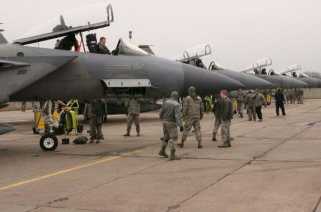NATO oro policijos misijoje belgus pakeitė JAV kariai