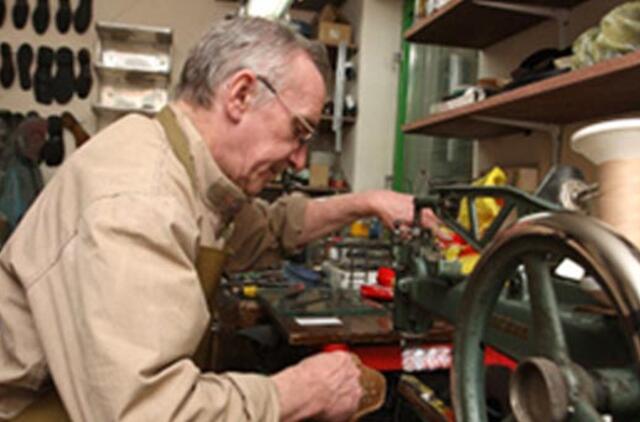 Penkiasdešimtmečiams nei į darbą, nei į pensiją