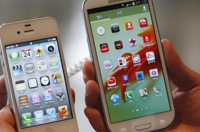 Pernai pasaulinei rinkai pristatyta daugiau nei milijardas išmaniųjų telefonų