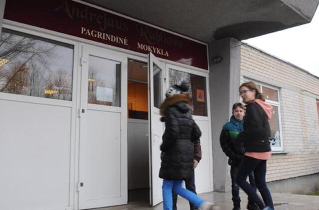 Politikai mokyklų likimo dar nesprendė