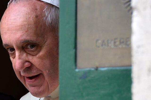 Popiežius Pranciškus pasmerkė abortų "siaubą"