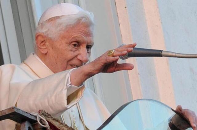 Vatikano dokumentai: Benediktas XVI dvasininko titulą atėmė iš 400 asmenų